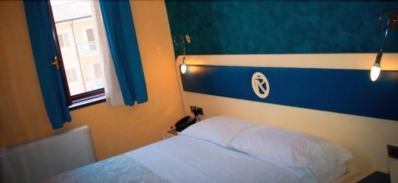Aerhotel Phelipe Hotel 3*